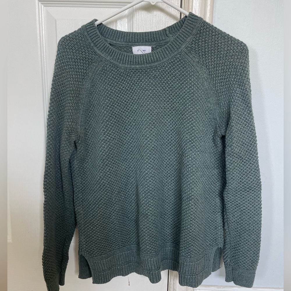 Green old navy sweater